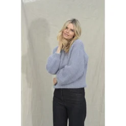Arnie Says Lyseblå Finley Genser - Strikkejakker & Gensere for Damer -Dame-strikkegensere Salg unnamed file 1183