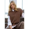 Close To My Heart Ginny Vest Brown - Elegant Dameoverdel i Strikk