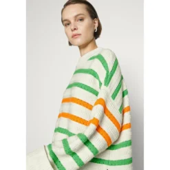 Samsøe Samsøe HVIT STRIPETE RALI CREW NECK Genser - Hvit -Dame-strikkegensere Salg unnamed file 253