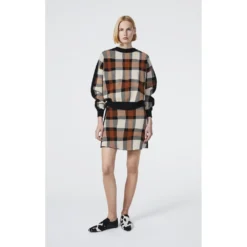 Rodebjer Brun Rundhalset Strikkegenser - Elegant og Komfortabel Dameoverdel