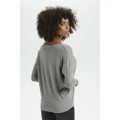 Saint Tropez Mila Genser Grå - Elegant Strikkejakke for Damer