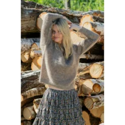 Arnie Says Maddox Sweater Genser Brun - Elegant strikkejakke for kvinner -Dame-strikkegensere Salg unnamed file 3381