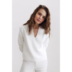 Drykorn Linnie Trui White - Elegant strikkejakke for damer -Dame-strikkegensere Salg unnamed file 3607
