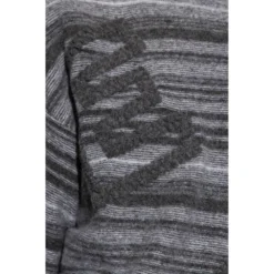 Emporio Armani Logo Sweater i Grå - Elegant og Komfortabel Strikkegenser for Damer