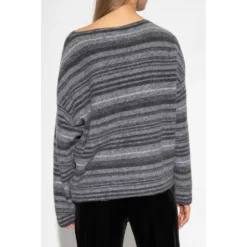 Emporio Armani Logo Sweater i Grå - Elegant og Komfortabel Strikkegenser for Damer -Dame-strikkegensere Salg unnamed file 4190