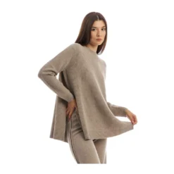 Beatrice .b Rundhalset strikkejakke i brun - Elegant og behagelig damegenser -Dame-strikkegensere Salg unnamed file 4475