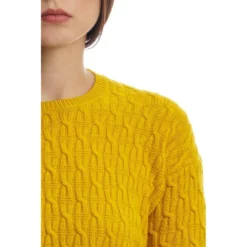 Drumohr Rundhalset strikkejakke i gul - Elegant og behagelig damegenser -Dame-strikkegensere Salg unnamed file 4929