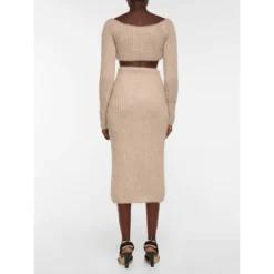 Fendi Crop Knit Sweater i Nude Beige - Elegant strikkejakke for damer -Dame-strikkegensere Salg unnamed file 729