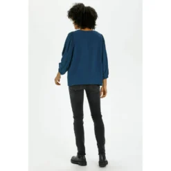 Cream Blouse Blue - Elegant Strikkejakke for Damer